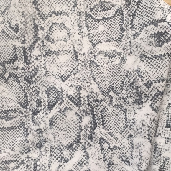 SOUL Snake print Workout Pants Sz M - Picture 5 of 7